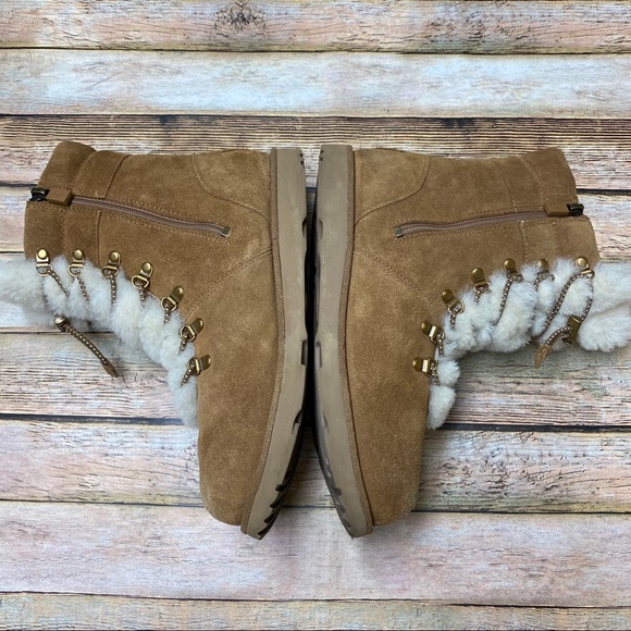 UGG Viki Suede and Shearling Waterproof Boot - Picture 8 of 10